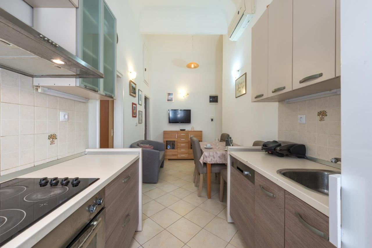 Old Writer Apartment Ragusa Esterno foto